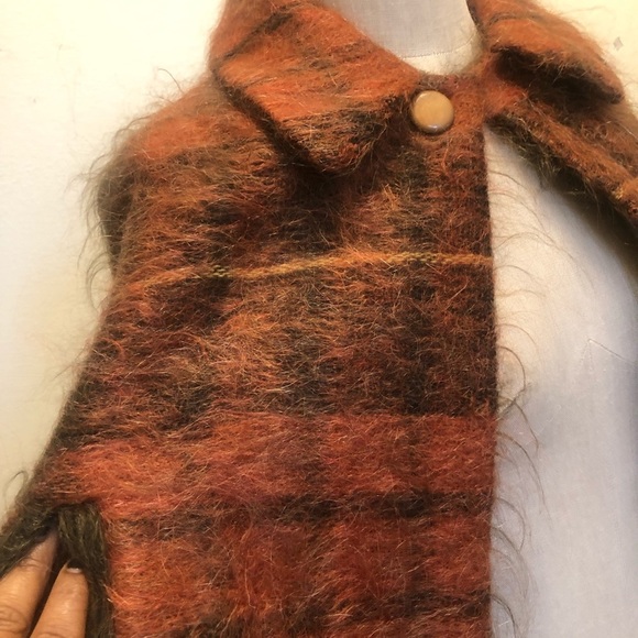 Vintage Andrew Stewart Mohair/ wool cape - Picture 4 of 16